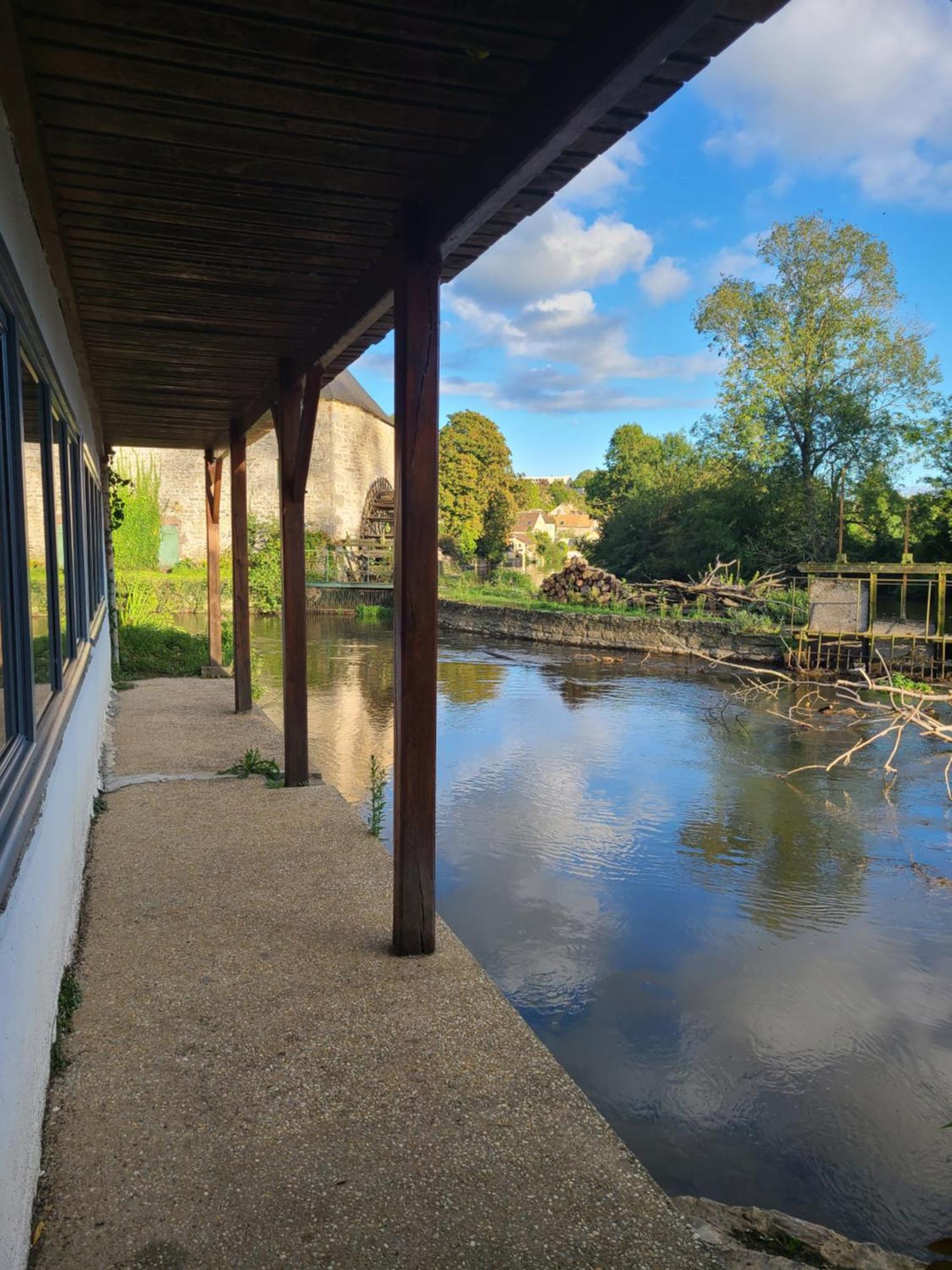 Fresnay-sur-Sarthe Maison Avec Jardin En Bord De Riviere 빌라 외부 사진